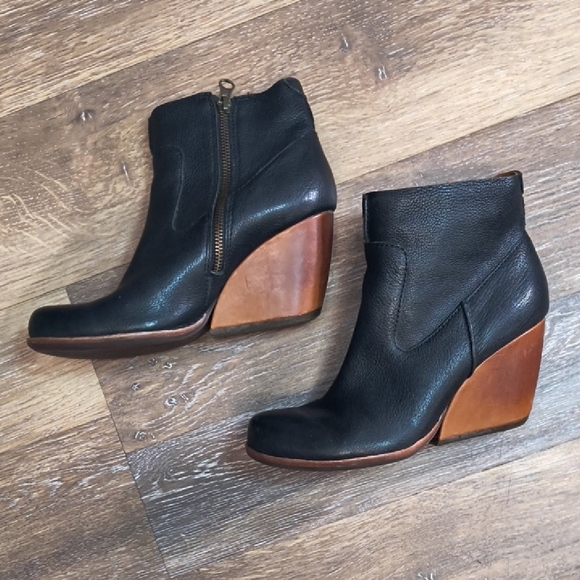 Kork-Ease Black Leather Ankle Booties with Wedge Heel - Picture 5 of 8